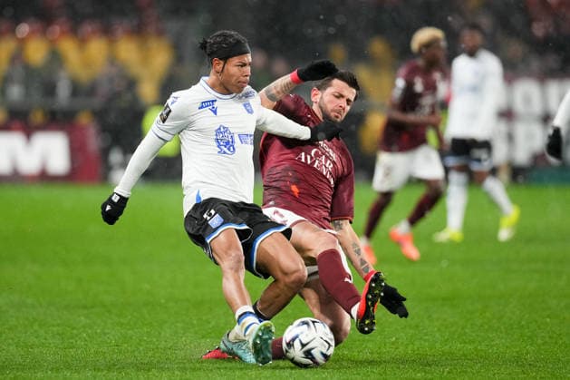 FC Metz v AJ Auxerre - Ligue 1 McDonald s 2025 2026 05 Kevin DANOIS (aja) - 11 Giorgi KVILITAIA (fcm) during the Ligue 1 McDonald s match between Metz and Auxerre at Stade Saint-Symphorien on February 15, 2026 in Metz, France. Metz France  Copyright: xFEPx 776348286