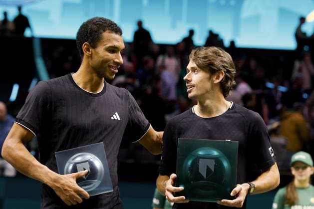 ROTTERDAM - Alex de Minaur (Australia) and Felix Auger-Aliassime (Canada) during the singles final on the final day of the ABN AMRO tennis tournament in Ahoy Rotterdam. BAS CZERWINSKI ANP xVIxANPxSportx xxANPxIVx 550803381 originalFilename: 550803381.jpg