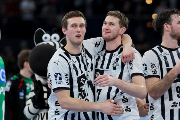 Nikola Bilyk THW Kiel and Magnus Landin Jacobsen THW Kiel cheer, DAIKIN Handball Bundesliga, THW Kiel v SC Magdeburg, Wunderino Arena on February 15, 2026 in Kiel, Germany Photo by Marco Steinbrenner DeFodi Images Nikola Bilyk THW Kiel and Magnus Landin Jacobsen THW Kiel cheer, DAIKIN Handball Bundesliga, THW Kiel v SC Magdeburg, Wunderino Arena, February 15, 2026 in Kiel, Germany Photo by Marco Steinbrenner DeFodi Images