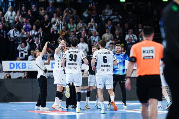 THW Kiel cheers after victory end of match GER, THW Kiel vs SC Magdeburg, Handball, 1 Bundesliga, Matchday 21, Season 2025 2026, 15 02 2026 GER, THW Kiel vs SC Magdeburg, Handball, 1 Bundesliga, Matchday 21, Season 2025 2026, 15 02 2026 Kiel Copyright: xEibner-Pressefoto MarcelxvonxFehrnx EP_MFN