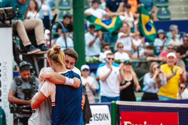 ATP, Tennis Herren Argentina Open 2026 BUENOS AIRES, AR - 15.02.2026: ATP ARGENTINA OPEN 2026 - Buenos Aires, Argentina. February 15, 2026. Rafael Matos (BRA) and Orlando Luz (BRA) celebrate their doubles title at the Argentina Open 2026. (Photo: Lucas Mangi Fotoarena) x2886548x  LucasxMangi