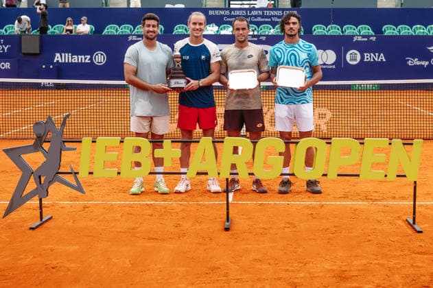 ATP, Tennis Herren Argentina Open 2026 BUENOS AIRES, AR - 15.02.2026: ATP ARGENTINA OPEN 2026 - Buenos Aires, Argentina. February 15, 2026. Rafael Matos (BRA) and Orlando Luz (BRA) celebrate their doubles title at the Argentina Open 2026. (Photo: Lucas Mangi Fotoarena) x2886552x  LucasxMangi