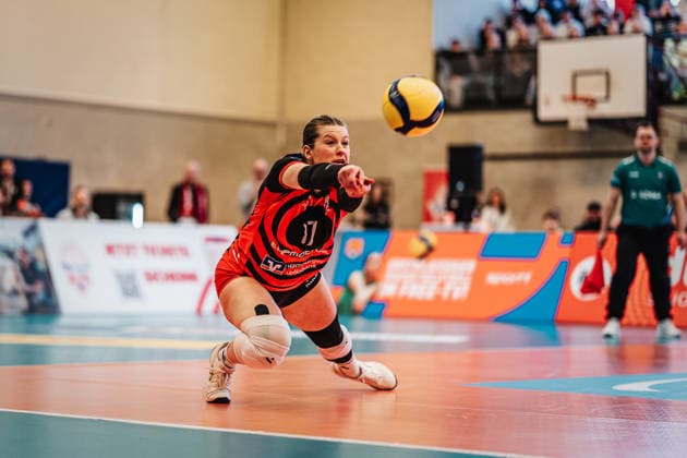 Volleyball Women Season 2025 2026 Volleyball Bundesliga ETV Hamburger Volksbank Volleys vs Schwarz Weiß Erfurt 15 02 2026 Louisa Krams 17, ETV Hamburger Volksbank Volleys Hamburg Sporthalle Hoheluft Hamburg Germany
