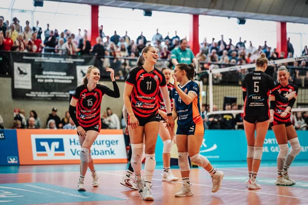 Volleyball Women Season 2025 2026 Volleyball Bundesliga ETV Hamburger Volksbank Volleys vs Schwarz Weiß Erfurt 15 02 2026 Svea Frobel 11, ETV Hamburger Volksbank Volleys in der Mitte Hamburg Sporthalle Hoheluft Hamburg Germany