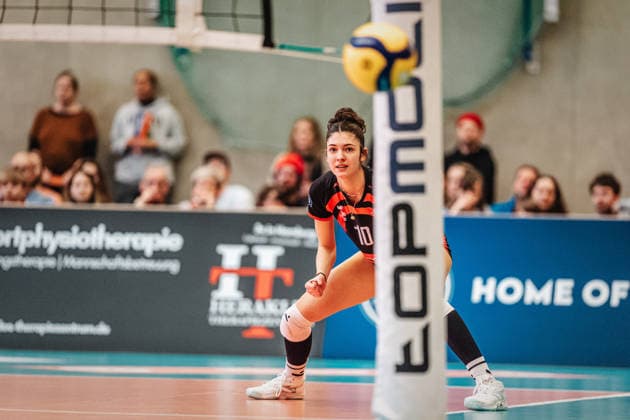 Volleyball Women Season 2025 2026 Volleyball Bundesliga ETV Hamburger Volksbank Volleys vs Schwarz Weiß Erfurt 15 02 2026 Celina Kleemann 10, ETV Hamburger Volksbank Volleys Hamburg Sporthalle Hoheluft Hamburg Germany