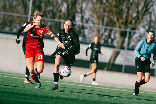 Pia Metzker, FC Viktoria Berlin Pia Metzker in the match between FC Viktoria Berlin and VfB Stuttgart in the 2 Womens Bundesliga Berlin Copyright: xKaixHeuserxKaixHeuserx