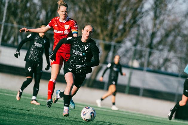 Pia Metzker, FC Viktoria Berlin Pia Metzker in the match between FC Viktoria Berlin and VfB Stuttgart in the 2 Womens Bundesliga Copyright: xKaixHeuserxKaixHeuserx