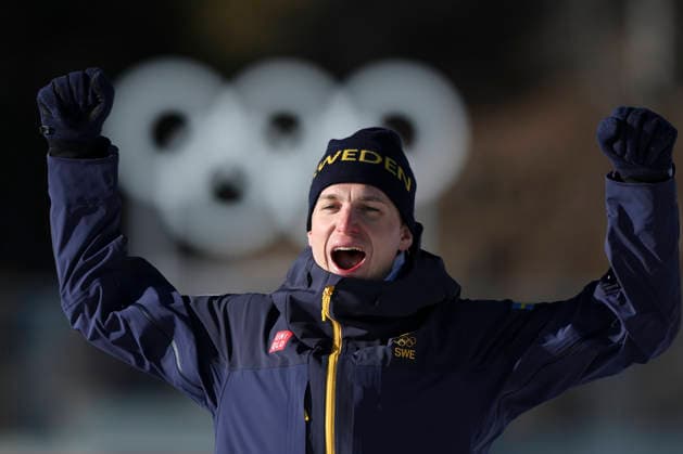 (260215) -- ANTERSELVA, Feb. 15, 2026 -- Gold medalist Martin Ponsiluoma of Sweden celebrates during the awarding ceremony of the biathlon men s 12.5km pursuit at the 2026 Milan-Cortina Winter Olympics in Anterselva, Italy, Feb. 15, 2026. ) (MICO2026)ITALY-ANTERSELVA-OLYMPIC Winter games, Winterspiele,Spiele, Summer games BIATHLON-MEN S 12.5KM PURSUIT ZhangxTao 