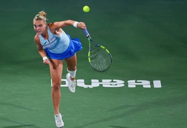 2026 Dubai Duty Free Tennis Championship DUBAI, UAE - FEBRUARY 15: Zeynep Sonmez of Turkiye competes against Sara Bejlek of Czech Republic during Dubai Duty Free Tennis Championship at Dubai Duty Tennis Stadium in Dubai, UAE on February 15, 2026. Waleed Zein Anadolu Dubai United Arab Emirates. Editorial use only. Please get in touch for any other usage.  Copyright: x2026xAnadoluxWaleedxZeinx