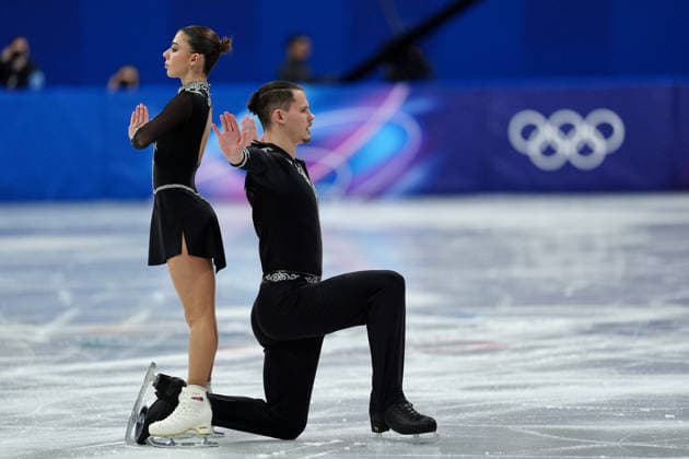 AKOPOVA Karina RAKHMANIN Nikita competing for the Olympic Figure skating, Eiskunstlauf Pair Skating, Short Program for the Milano Cortina 2026 Winter Olympics, in Milan (Italy) February 15, 2026 (Photo Claudio Furlan LaPresse)  Copyright: xClaudioxFurlan LaPressex
