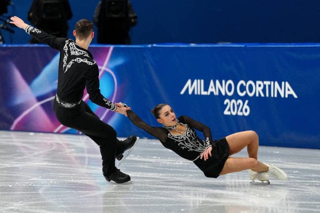 AKOPOVA Karina RAKHMANIN Nikita competing for the Olympic Figure skating, Eiskunstlauf Pair Skating, Short Program for the Milano Cortina 2026 Winter Olympics, in Milan (Italy) February 15, 2026 (Photo Claudio Furlan LaPresse)  Copyright: xClaudioxFurlan LaPressex