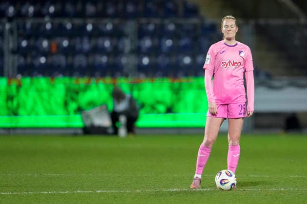 Nikee van Dijk TSG, 25 , player, TSG 1899 Hoffenheim player, looking disappointed, disappointment, frustration, disappointed, pessimistic, after conceding the goal to 0 1, action, action, game scene, 15 02 2026, Sinsheim Hoffenheim Germany , Soccer, Google Pixel Women Bundesliga, TSG 1899 Hoffenheim Hamburger SV, DFB DFL REGULATIONS PROHIBIT ANY USE OF PHOTOGRAPHS AS IMAGE SEQUENCES AND OR QUASI VIDEO xozx