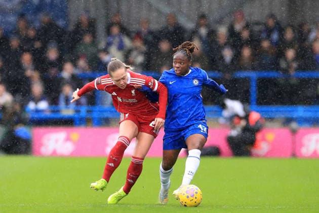 Sandy Baltimore of Chelsea Women and Alice Bergstrom of Liverpool Women competing for the ball during the Women s Super League match between Chelsea Women and Liverpool Women at the Kingsmeadow Stadium, Kingston, England on 15 February 2026. Copyright: xCarltonxMyriex 44540090