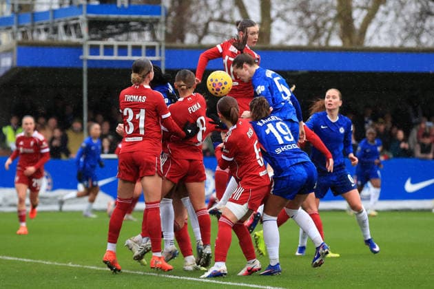 Veerle Buurman of Chelsea Women heads on goal from a set piece during the Women s Super League match between Chelsea Women and Liverpool Women at the Kingsmeadow Stadium, Kingston, England on 15 February 2026. Copyright: xCarltonxMyriex 44540092