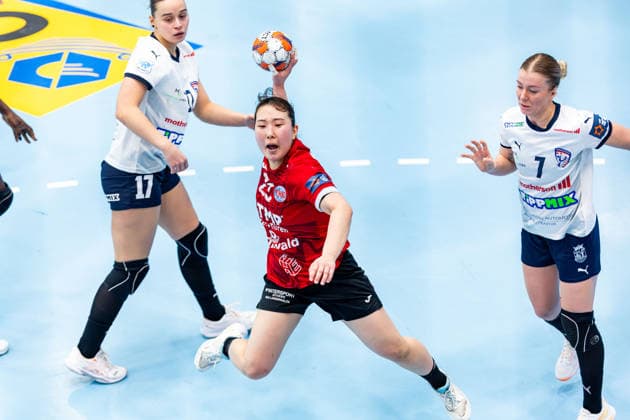 15 02 2026, GER, Handball, Women, Season 2025 2026, EHF European League , Group stage, Thueringer HC Motherson Mosonmagyarovari KC Natsuki Aizawa Thueringer HC,23 99947 Bad Langensalza Salza Halle Sporthalle Mehrz Thüringen Germany