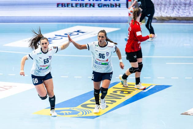 15 02 2026, GER, Handball, Women, Season 2025 2026, EHF European League , Group stage, Thueringer HC Motherson Mosonmagyarovari KC Szofia Zsuzsanna Motherson Mosonmagyarovari KC , Gabriella Toth Motherson Mosonmagyarovari KC 99947 Bad Langensalza Salza Halle Sporthalle Mehrz Thüringen Germany