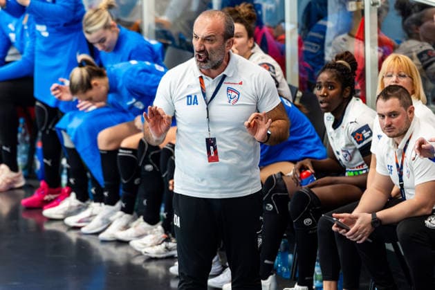15 02 2026, GER, Handball, Women, Season 2025 2026, EHF European League , Group stage, Thueringer HC Motherson Mosonmagyarovari KC Dragan Adzic Motherson Mosonmagyarovari KC 99947 Bad Langensalza Salza Halle Sporthalle Mehrz Thüringen Germany