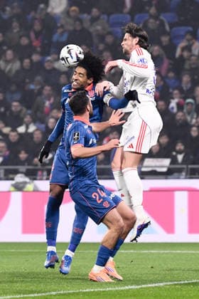 Olympique Lyonnais v OGC Nice - Ligue 1 McDonald s 2025 2026 04 DANTE (ogcn) - 33 Hans HATEBOER (ol) during the Ligue 1 McDonald s match between Lyon and Nice at Groupama Stadium on February 15, 2026 in Lyon, France. Lyon France  Copyright: xFEPx 776348288