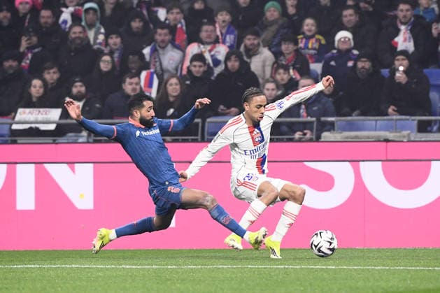 Olympique Lyonnais v OGC Nice - Ligue 1 McDonald s 2025 2026 02 Ali ABDI (ogcn) - 99 Noah NARTEY (ol) during the Ligue 1 McDonald s match between Lyon and Nice at Groupama Stadium on February 15, 2026 in Lyon, France. Lyon France  Copyright: xFEPx 776348288