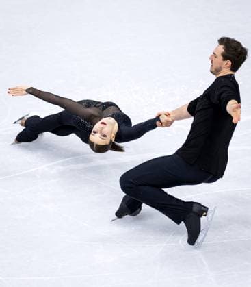 MILAN - Michel Tsiba and Daria Danilova during the short Figure skating, Eiskunstlauf routine in pairs at the Milan Ice Skating Arena at the Milan Winter Olympics. ROBIN VAN LONKHUIJSEN ANP xVIxANPxSportx xxANPxIVx 550820734 originalFilename: 550820734.jpg