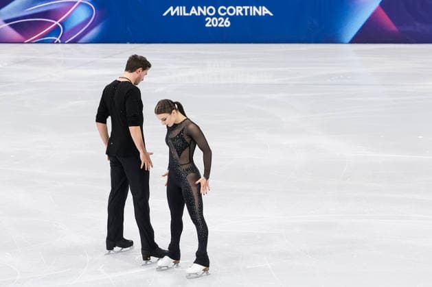 2026-02-15 - Milano Cortina 2026 Winter Olympics Figure skating, Eiskunstlauf Pair Skating MILAN, ITALY - FEBRUARY 15: Daria Danilova, Michel Tsiba of Netherlands performing in the Figure Skating Pair Skating Short Program during the Milano Cortina 2026 Winter Olympics at the Milano Ice Skating Arena on February 15, 2026 in Milan, Italy Milan Milano Ice Skating Arena Italy Content not available for redistribution in The Netherlands directly or indirectly through any third parties. Copyright: xAndrexWeeningx