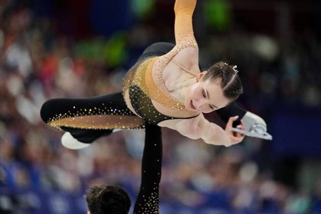 HOCKE Annika KUNKEL Robert competing for the Olympic Figure skating, Eiskunstlauf Pair Skating, Short Program for the Milano Cortina 2026 Winter Olympics, in Milan (Italy) February 15, 2026 (Photo Claudio Furlan LaPresse)  Copyright: xClaudioxFurlan LaPressex