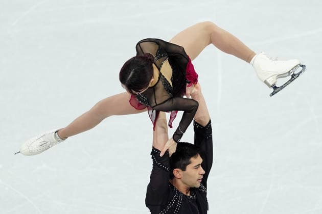 CHAN Emily HOWE Spencer Akira competing for the Olympic Figure skating, Eiskunstlauf Pair Skating, Short Program for the Milano Cortina 2026 Winter Olympics, in Milan (Italy) February 15, 2026 (Photo Claudio Furlan LaPresse)  Copyright: xClaudioxFurlan LaPressex