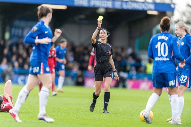 Referee Sophie Dennington shows a yellow card to Lauren James of Chelsea during the Women s Super League match between Chelsea Women and Liverpool Women at the Kingsmeadow Stadium, Kingston, England on 15 February 2026. Copyright: xGrantxWinterx 44550150