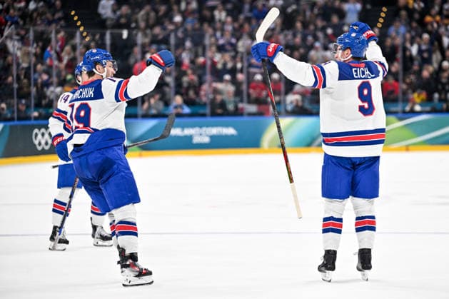 15 02 2026, Milano, Santa Giulia Ice hockey, Eishockey Arena, Winter Olympics: USA - Germany (Ice Hockey), Matthew Tkachuk of United States (L) and Jack Eichel of United States (R) celebrate a goal Milano Santa Giulia Ice Hockey Arena Lombardy Italy *** 15 02 2026, Milano, Santa Giulia Ice Hockey Arena, Winter Olympics USA Germany Ice Hockey , Matthew Tkachuk of United States L and Jack Eichel of United States R celebrate a goal Milano Santa Giulia Ice Hockey Arena Lombardy Italy Copyright: xJustPictures.ch AndreaxBrancax jp-en-AnBr-AB-AAB_760815022026