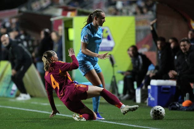 CALCIO - Serie A Femminile - AS Roma vs Napoli Women Winonah Heatley of A.S. Roma Femminile is in action during the Serie A Women Athora 14th day between A.S. Roma Femminile vs Napoli Women , 15 February 2026 at the Tre Fontane Stadium, Roma Italy. during AS Roma vs Napoli Women, Italian football Serie A Women match in Roma, Italy, February 15 2026 Roma Italy  Copyright: xIPAxSport ABACAx