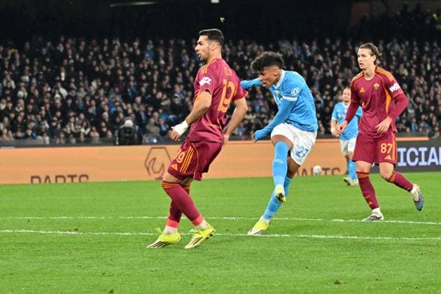 Foto IPP Felice De Martino Napoli 15 02 2026 Calcio Campionato serie A 2025-2026 Napoli - Roma Nella foto: Gol di Alisson Santos Italy Photo Press World Copyright Napoli italy Italia ITALY  Copyright: xR4924_italyphotopressx