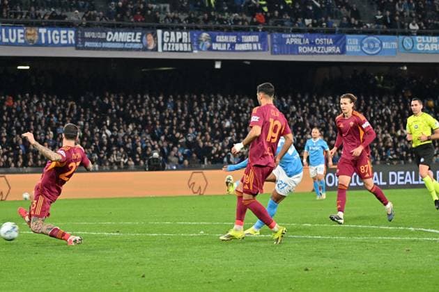 Foto IPP Felice De Martino Napoli 15 02 2026 Calcio Campionato serie A 2025-2026 Napoli - Roma Nella foto: Gol di Alisson Santos Italy Photo Press World Copyright Napoli italy Italia ITALY  Copyright: xR4924_italyphotopressx
