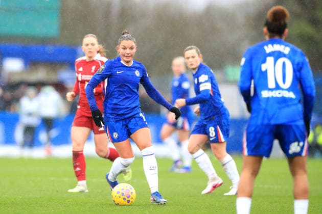 Johanna Rytting Kaneryd of Chelsea Women dribbling with the ball during the Women s Super League match between Chelsea Women and Liverpool Women at the Kingsmeadow Stadium, Kingston, England on 15 February 2026. Copyright: xCarltonxMyriex 44540109