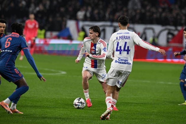 Football : Olympique Lyonnais v OGC Nice - Ligue 1 - 15 02 2026 Tyler MORTON of Lyon during the French league 1 match between Olympique Lyonnais and OGC Nice at Groupama Stadium Decines Charpieu Lyon France on February 15, 2026 LYONFrance  Copyright: xMouradxAllilix