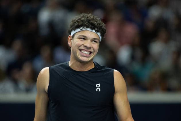 February 15, 2026, Frisco, Texas, USA: BEN SHELTON (USA) smiles during a menâ€⠢s singles final match at the 2026 Nexo Dallas Open at The Ford Center at The Star in Frisco, Texas. Ben Shelton won the Dallas Open singles title after defeating Taylor Fritz, 3:6, 6:3, 7:5. Tennis 2026: Dallas Open: Shelton. 3:6, 6:3, 7:5 Fritz - ZUMAh193 20260215_zsp_h193_007 Copyright: xDanielxMcGregor-Huyerx