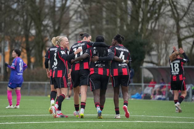 Germany, Frankfurt am Main, 2 Womens Bundesliga 2025 26 Eintracht Frankfurt II vs 1 FSV Mainz 05, Mira Arouna Eintracht Frankfurt, 28 , Mina Matijevic Eintracht Frankfurt, 11 , Keira Bednorz Eintracht Frankfurt, 23 , Emily Wallrabenstein Eintracht Frankfurt, 04 Copyright: xMirjamxGeigerx