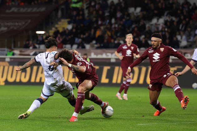 Turin, Italy, 15th February 2026. Santiago Castro of Bologna FC scores to give the visitors a 2-1 lead during the Torino vs Bologna Serie A match at Stadio Grande Torino, Turin. Picture credit should read: Jonathan Moscrop Sportimage EDITORIAL USE ONLY. No use with unauthorised audio, video, data, fixture lists, club league logos or live services. Online in-match use limited to 120 images, no video emulation. No use in betting, games or single club league player publications. SPI_058_TORO_BOLOGNA SPI-4525-0058