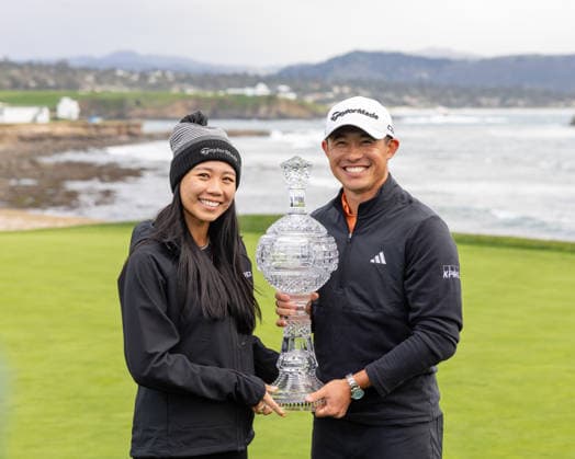 PEBBLE BEACH, CA - FEBRUARY 15: Collin Morikawa of the United States poses for photos with his wife, Katherine Zhu, after winning the AT&T Pebble Beach Pro-Am 2026 on February 15, 2026 at Pebble Beach Golf Links in Pebble Beach, CA. (Photo by Matthew Huang Icon Sportswire) GOLF: FEB 15 PGA, Golf Herren AT&T Pebble Beach Pro-Am EDITORIAL USE ONLY Icon2602150534