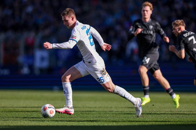 15 02 2026, Football, VfL Bochum SC Paderborn 07, 2 Fußball Bundesliga, 22 Matchday, Vonovia Ruhrstadion, Season 2025 2026 Tjark Scheller SC Paderborn 25 DFB regulations prohibit any use of photographs as image sequences and or quasi video Nordrhein Westfalen Germany