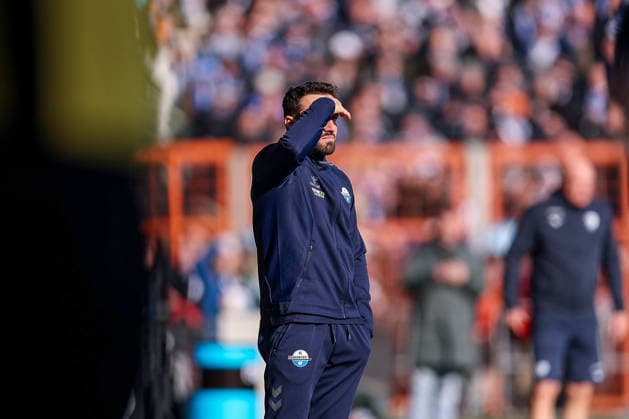 15 02 2026, Football, VfL Bochum SC Paderborn 07, 2 Fußball Bundesliga, 22 Matchday, Vonovia Ruhrstadion, Season 2025 2026 Head coach Ralf Kettemann SC Paderborn hc gesticulating on the sidelines DFB regulations prohibit any use of photographs as image sequences and or quasi video Nordrhein Westfalen Germany