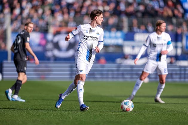 15 02 2026, Football, VfL Bochum SC Paderborn 07, 2 Fußball Bundesliga, 22 Matchday, Vonovia Ruhrstadion, Season 2025 2026 Jonah Sticker SC Paderborn 03 DFB regulations prohibit any use of photographs as image sequences and or quasi video Nordrhein Westfalen Germany