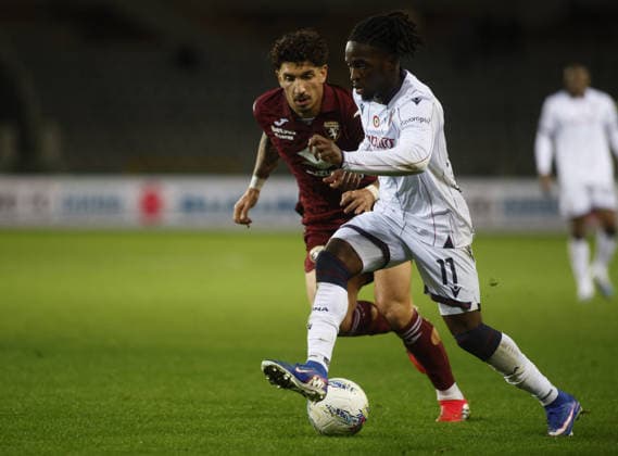 CALCIO - Serie A - Torino FC vs Bologna FC Jonathan Rowe of Bologna FC and Luca Marianucci of Torino FC during the Italian Serie A, 2025 2026 season, football match between Torino FC and Bologna FC 1909, on 15 February 2026 at Stadio Olimpico Grande Torino, Turin, Italy. Photo Nderim Kaceli Turin Italy  Copyright: xIPAxSport ABACAx