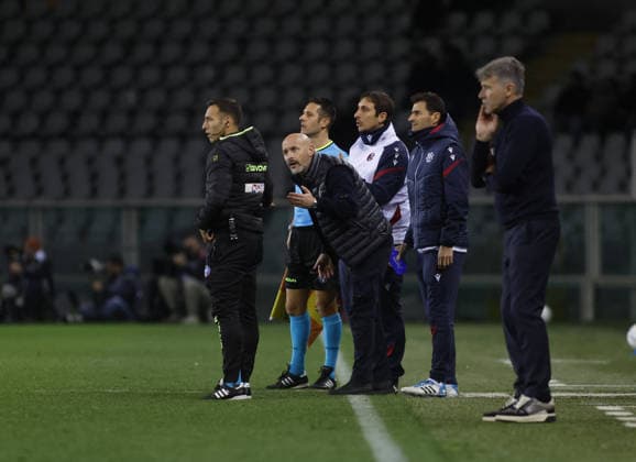 CALCIO - Serie A - Torino FC vs Bologna FC Vincenzo Italiano manager of Bologna FC during the Italian Serie A, 2025 2026 season, football match between Torino FC and Bologna FC 1909, on 15 February 2026 at Stadio Olimpico Grande Torino, Turin, Italy. Photo Nderim Kaceli Turin Italy  Copyright: xIPAxSport ABACAx