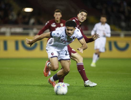 CALCIO - Serie A - Torino FC vs Bologna FC Simon Sohm of Bologna FC during the Italian Serie A, 2025 2026 season, football match between Torino FC and Bologna FC 1909, on 15 February 2026 at Stadio Olimpico Grande Torino, Turin, Italy. Photo Nderim Kaceli Turin Italy  Copyright: xIPAxSport ABACAx