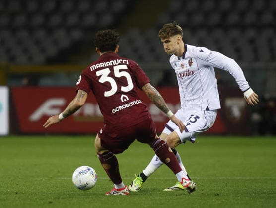 CALCIO - Serie A - Torino FC vs Bologna FC Juan Miranda of Bologna FC during the Italian Serie A, 2025 2026 season, football match between Torino FC and Bologna FC 1909, on 15 February 2026 at Stadio Olimpico Grande Torino, Turin, Italy. Photo Nderim Kaceli Turin Italy  Copyright: xIPAxSport ABACAx