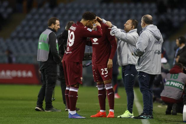 CALCIO - Serie A - Torino FC vs Bologna FC Che Adams of Torino FC and Saul Coco of Torino FC during the Italian Serie A, 2025 2026 season, football match between Torino FC and Bologna FC 1909, on 15 February 2026 at Stadio Olimpico Grande Torino, Turin, Italy. Photo Nderim Kaceli Turin Italy  Copyright: xIPAxSport ABACAx