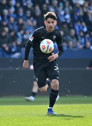 Cajetan Lenz (VfL Bochum) 15.02.2026, Fussball 2. Bundesliga, Saison 2025 2026, 22. Spieltag, VfL Bochum - SC Paderborn 0:0 DFL regulations prohibit any use of photographs as image sequences and or quasi-video Bochum Vonovia Ruhrstadion Nordrhein Westfalen Deutschland *** Cajetan Lenz VfL Bochum 15 02 2026, Soccer 2 Bundesliga, Season 2025 2026, 22 Matchday, VfL Bochum SC Paderborn 0 0 DFL regulations prohibit any use of photographs as image sequences and or quasi video Bochum Vonovia Ruhrstadion Nordrhein Westfalen Germany Team2