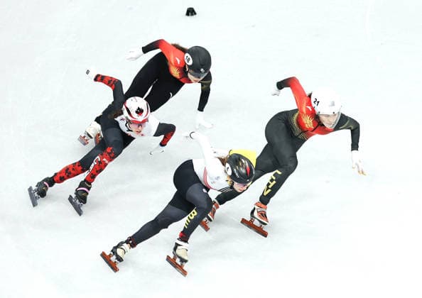 (260216) -- MILAN, Feb. 16, 2026 -- Gong Li (2nd L) and Zhang Chutong (1st R) of China compete during the short track Speed skating, Eisschnelllauf women s 1000m quarterfinal at the Milan-Cortina 2026 Olympic Winter games, Winterspiele,Spiele, Summer games in Milan, Italy, Feb. 16, 2026. ) (MICO2026)ITALY-MILAN-OLYMPIC WINTER GAMES-SHORT TRACK SPEED SKATING-WOMEN S 1000M-QUARTERFINALS LixMing 