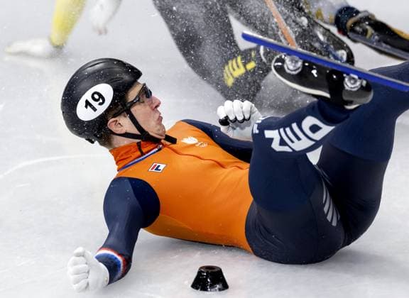 MILAN - Teun Boer during the 500-meter short track Speed skating, Eisschnelllauf qualifying event at the Milan Ice Skating Area at the Milan Winter Olympics. ROBIN VAN LONKHUIJSEN ANP xVIxANPxSportx xxANPxIVx 550872694 originalFilename: 550872694.jpg
