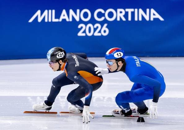 MILAN - Melle van t Wout during the 500-meter short track Speed skating, Eisschnelllauf qualifying event at the Milan Ice Skating Area at the Milan Winter Olympics. SEM VAN DER WAL ANP xVIxANPxSportx xxANPxIVx 550874224 originalFilename: 550874224.jpg